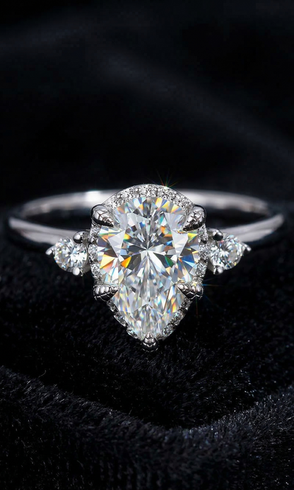 Ethereal Comet Ring