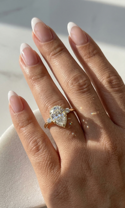 Ethereal Comet Ring