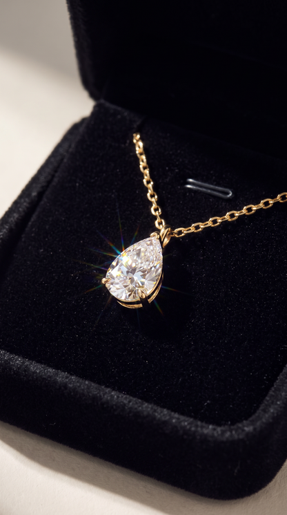 Angel Tear Necklace Gold